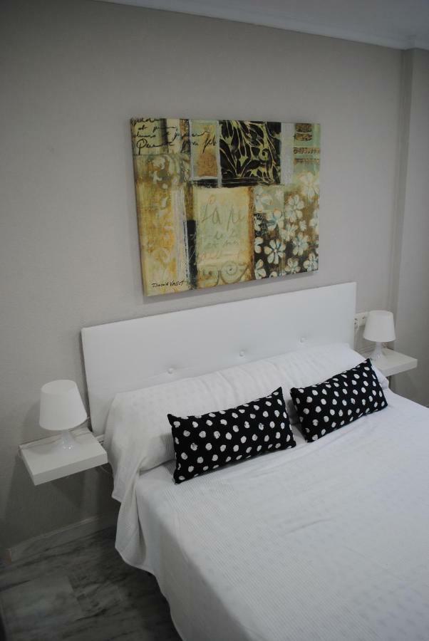 Apartamentos Laguna Beach トロクス・コスタ エクステリア 写真